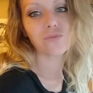 Meet your Posher, Alicia